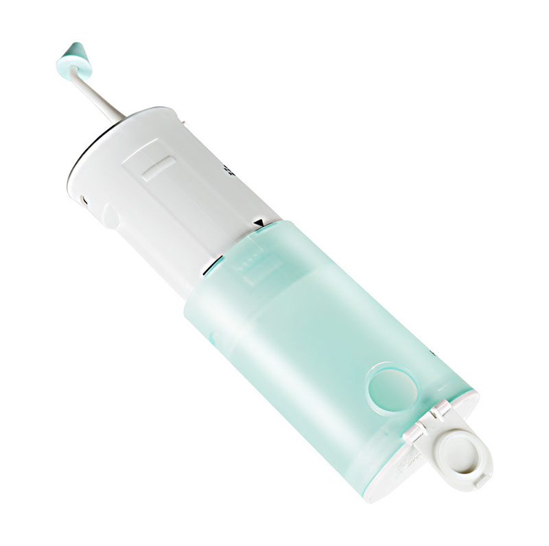 Nasal irrigator