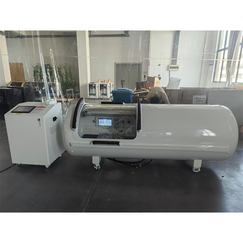 Capsule-type horizontal hyperbaric oxygen chamber Capsule-type horizontal hyperbaric oxygen chamber